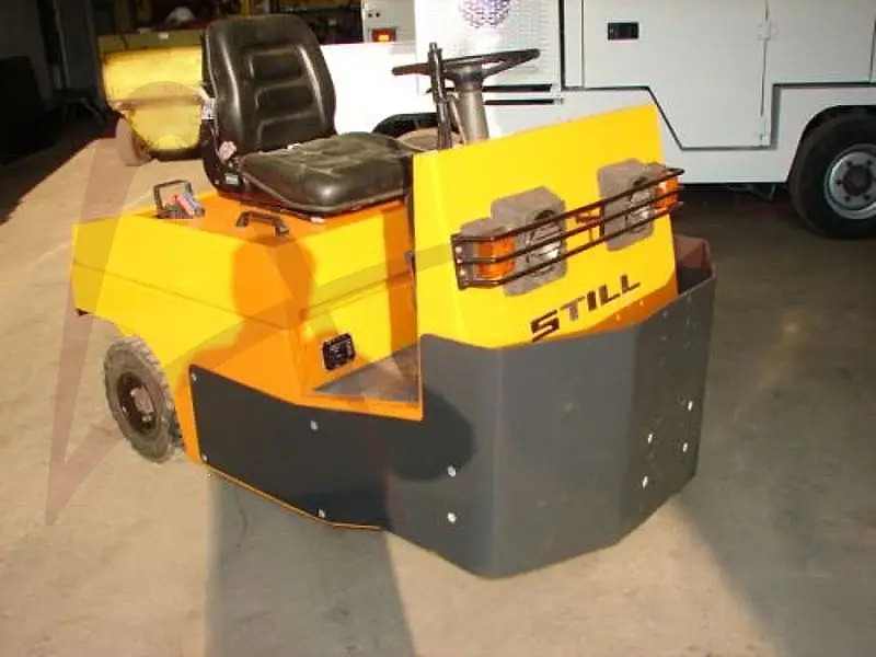 STILL R06 - Tractor pentru bagaje: Foto 1 STILL R06 - Tractor pentru bagaje: Foto 1