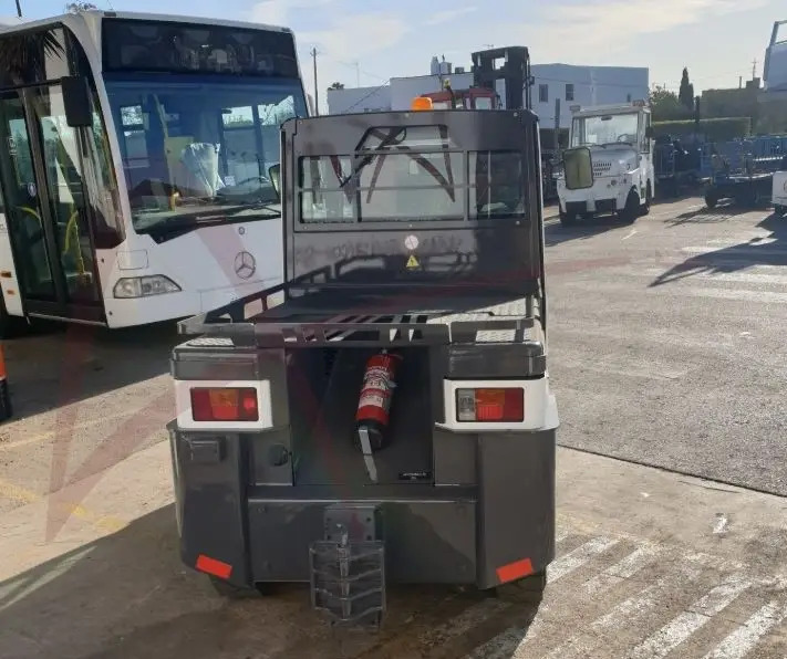 STILL R07-25 - Tractor pentru bagaje: Foto 4 STILL R07-25 - Tractor pentru bagaje: Foto 4