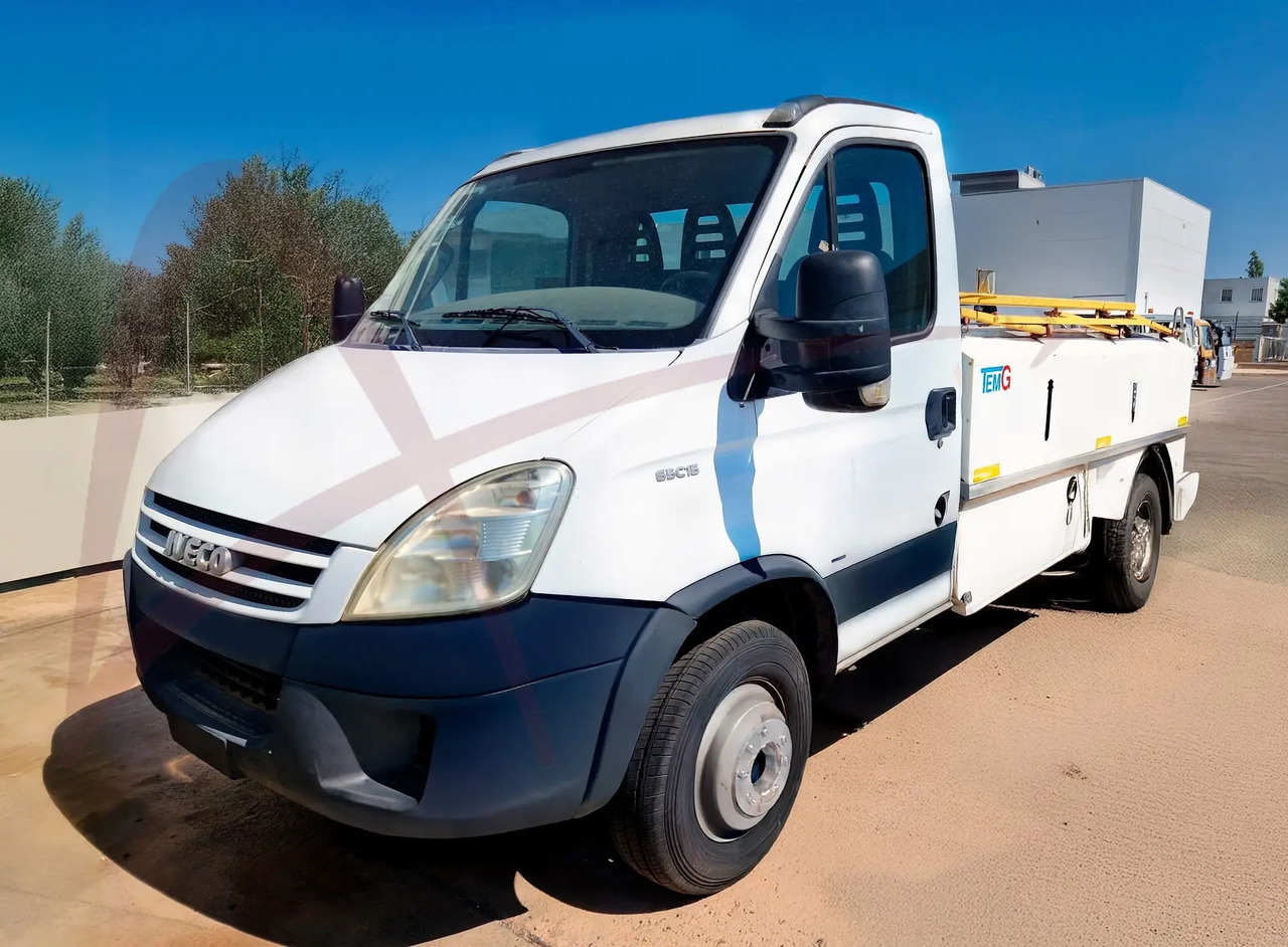 TEMG TG-0218 - Vehicul de vidanjare pentru avioane: Foto 1 TEMG TG-0218 - Vehicul de vidanjare pentru avioane: Foto 1