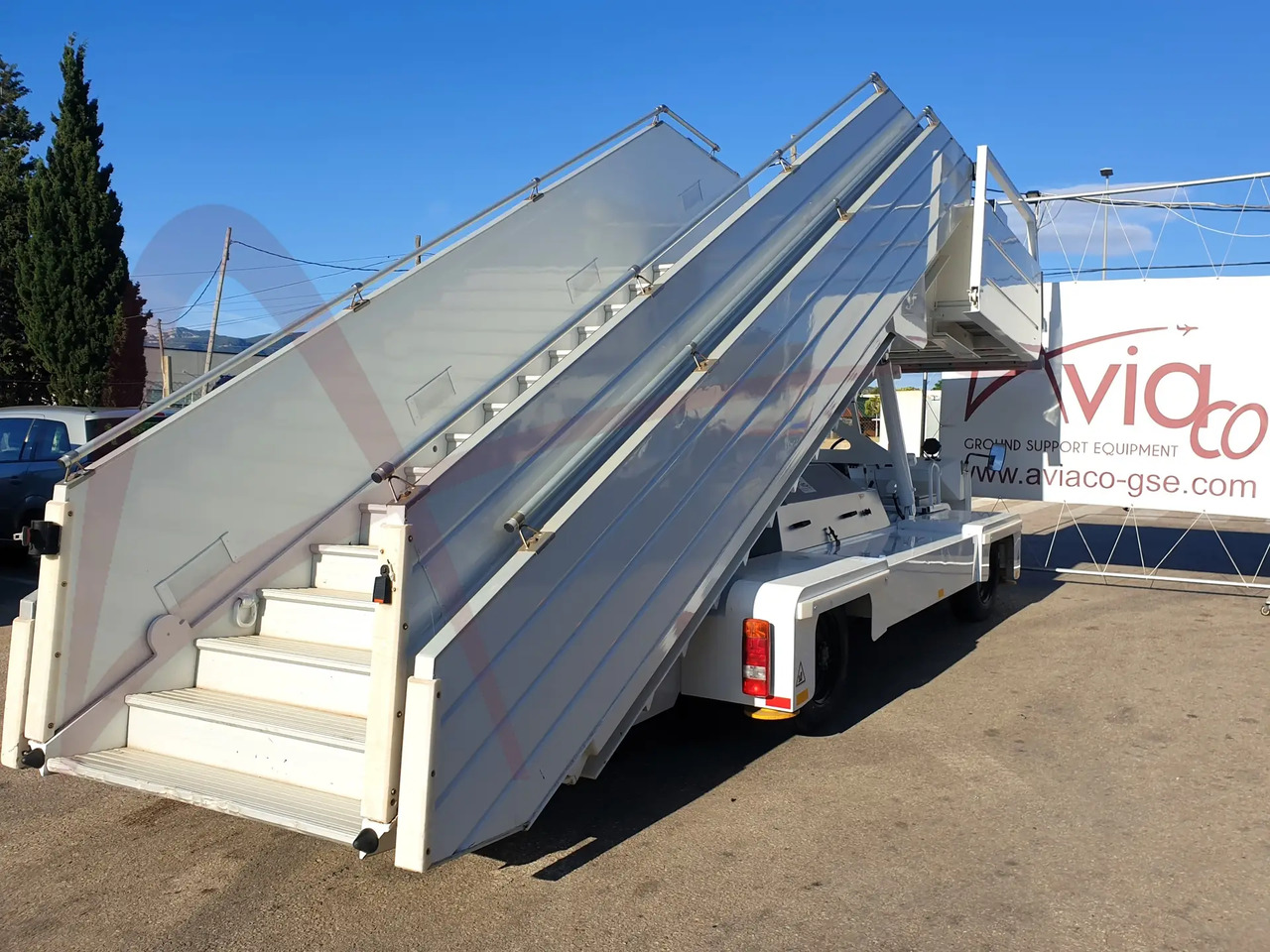 TLD ABS-580 - Scară de pasageri: Foto 1 TLD ABS-580 - Scară de pasageri: Foto 1