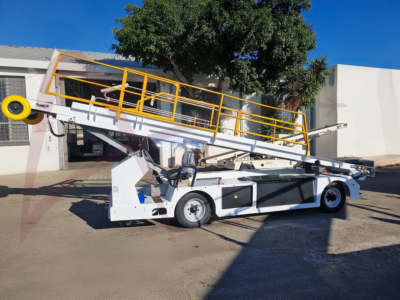 TLD NBL-E - Transportor cu bandă pentru avioane: Foto 2 TLD NBL-E - Transportor cu bandă pentru avioane: Foto 2