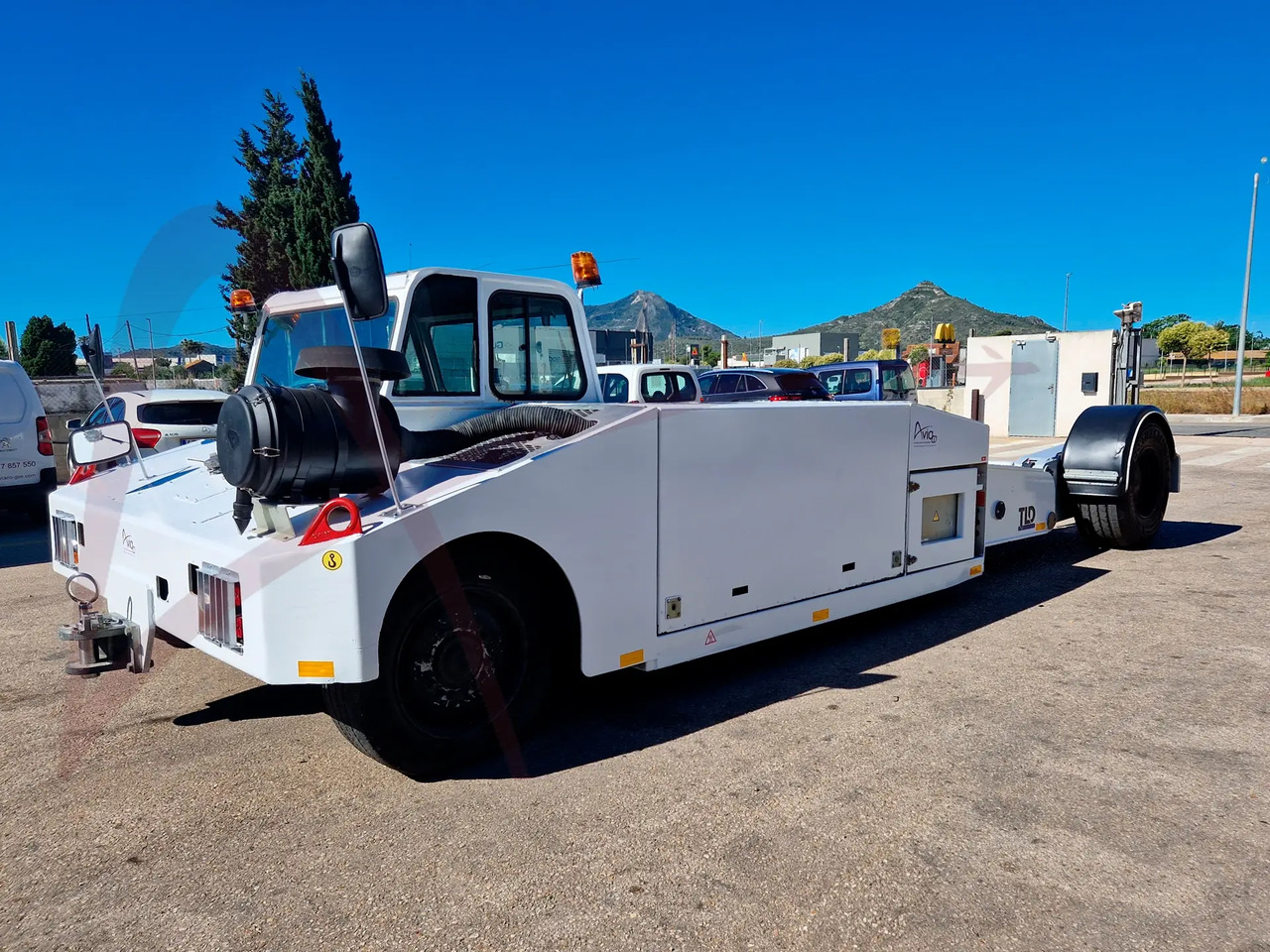 TLD TPX-200-MT - Tractor pentru aeronave: Foto 4 TLD TPX-200-MT - Tractor pentru aeronave: Foto 4