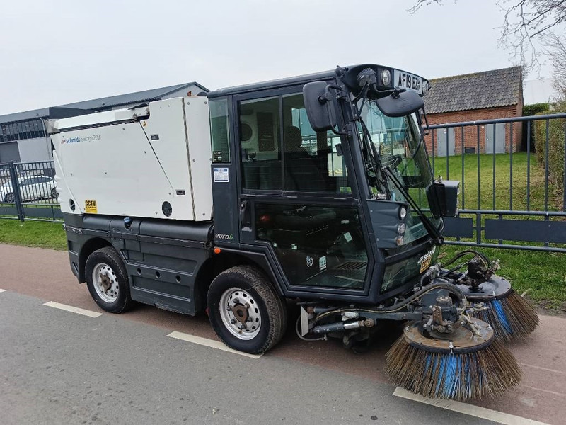 Schmidt Compact 200 swingo 200 veegmachine brush - Măturătoare stradală: Foto 5 Schmidt Compact 200 swingo 200 veegmachine brush - Măturătoare stradală: Foto 5