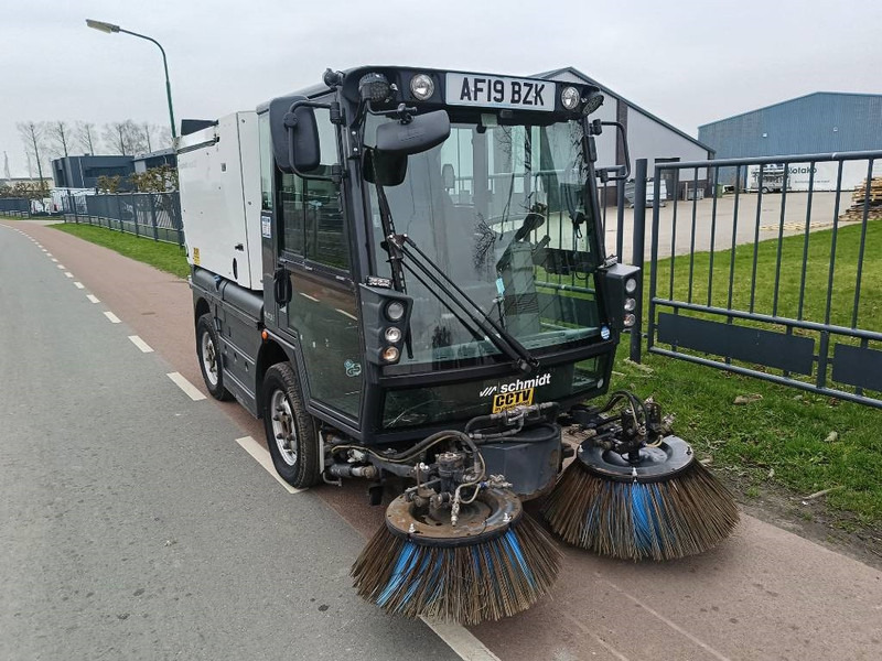 Schmidt Compact 200 swingo 200 veegmachine brush - Măturătoare stradală: Foto 4 Schmidt Compact 200 swingo 200 veegmachine brush - Măturătoare stradală: Foto 4