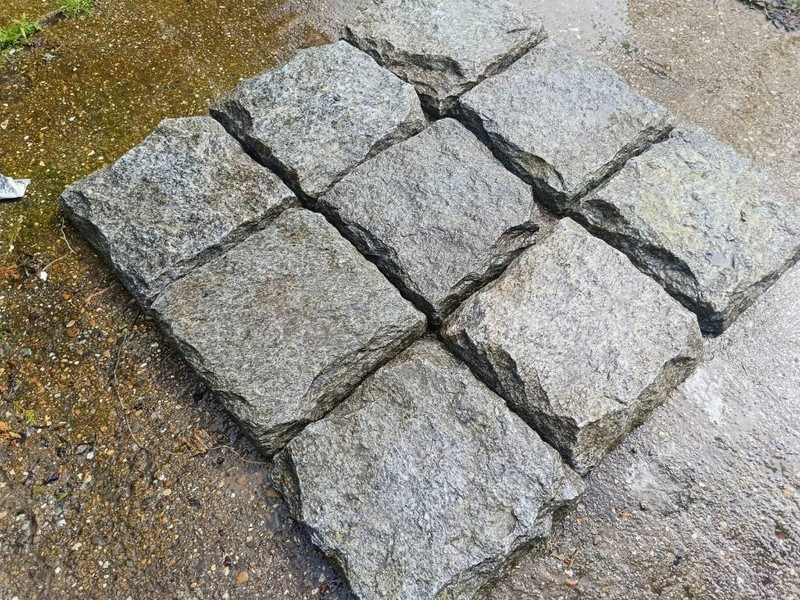 Utilaje constructii graniet natuursteen 40x40x7-8 cm 300m2 ruw/glad te: Foto 11 Utilaje constructii graniet natuursteen 40x40x7-8 cm 300m2 ruw/glad te: Foto 11