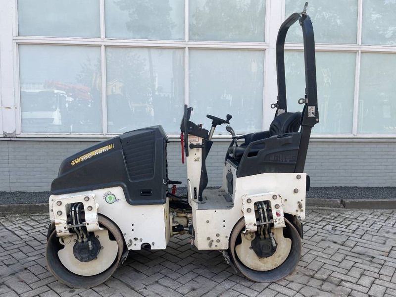 Bomag BW 100 AD M-5 - Cilindru compactor: Foto 3 Bomag BW 100 AD M-5 - Cilindru compactor: Foto 3