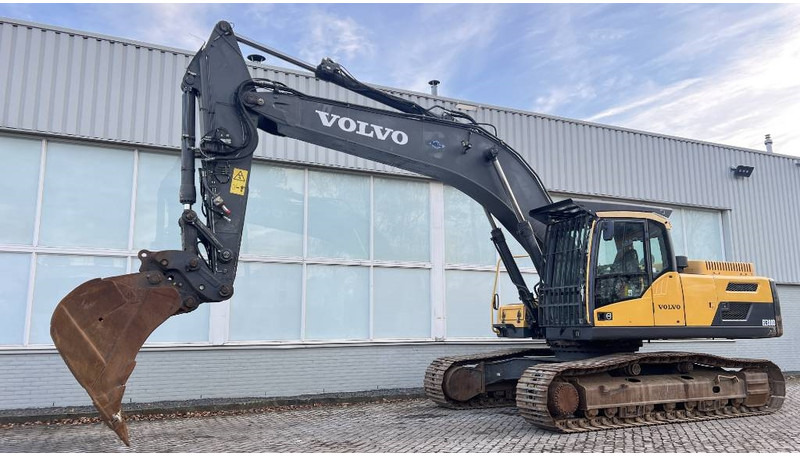 Volvo EC 300 D L - Excavator pe şenile: Foto 1 Volvo EC 300 D L - Excavator pe şenile: Foto 1