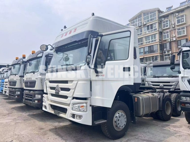 HOWO 400HP High roof Tractor Head - Cap tractor: Foto 1 HOWO 400HP High roof Tractor Head - Cap tractor: Foto 1