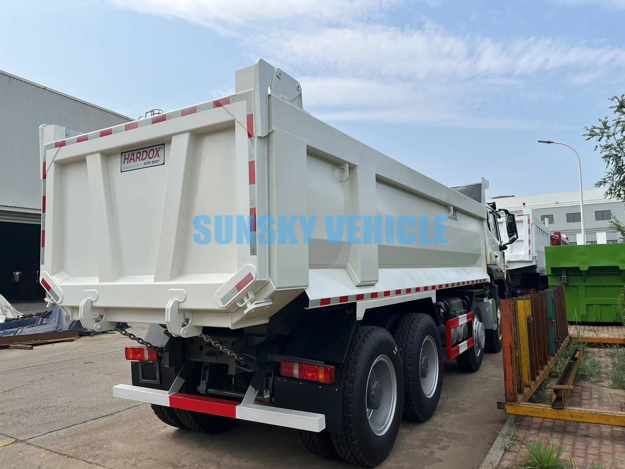 HOWO 8X4 dump truck în leasing HOWO 8X4 dump truck: Foto 6