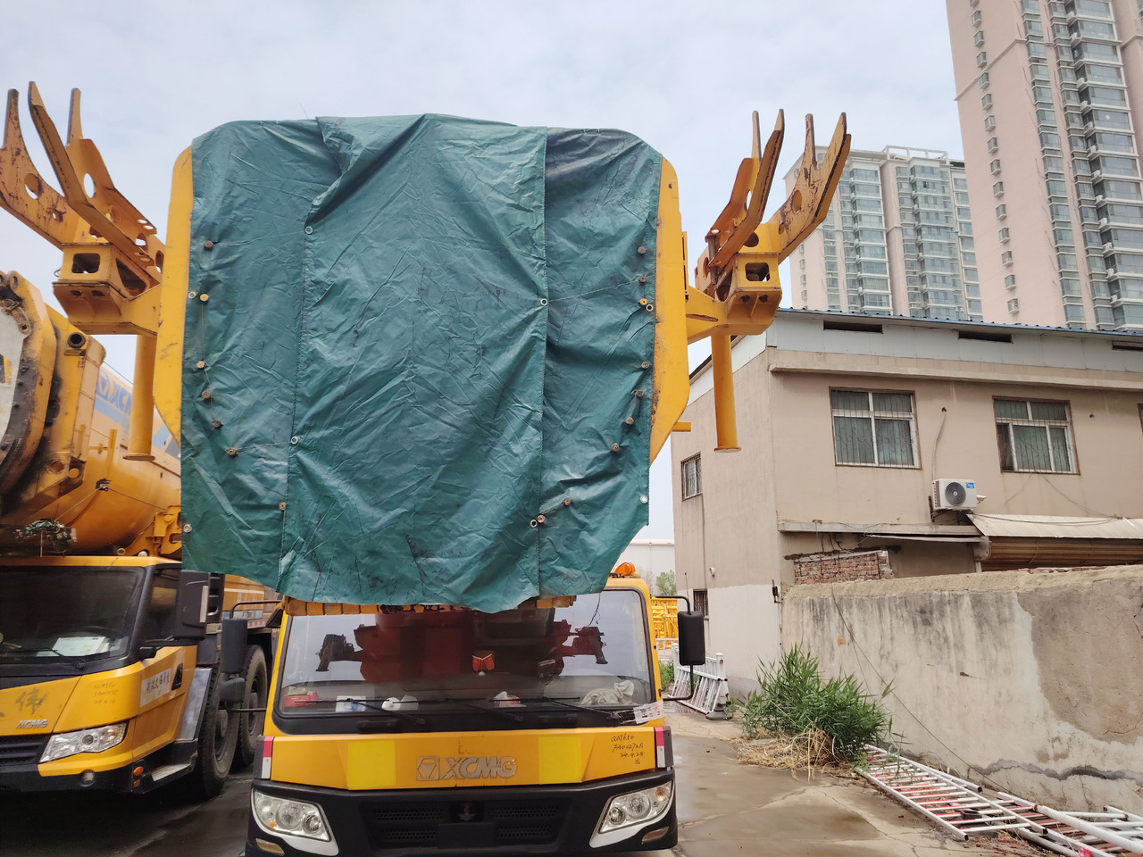 XCMG Official Second Hand Construction Big Crane QAY650A 650 Tons All Terrain Cranes With Good Condition - Macara tot teren: Foto 4 XCMG Official Second Hand Construction Big Crane QAY650A 650 Tons All Terrain Cranes With Good Condition - Macara tot teren: Foto 4