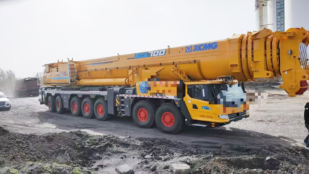 XCMG Official Second Hand Mobile Truck Crane XCA700 All Terrain Cranes With High Quality - Macara tot teren: Foto 5 XCMG Official Second Hand Mobile Truck Crane XCA700 All Terrain Cranes With High Quality - Macara tot teren: Foto 5