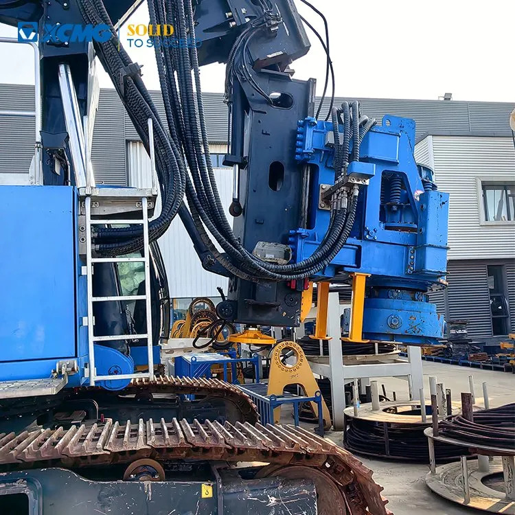 XCMG Official Second Hand XR240E 80m Rotary Drilling Rig Machine Hot Sale - Maşină de foraj: Foto 1 XCMG Official Second Hand XR240E 80m Rotary Drilling Rig Machine Hot Sale - Maşină de foraj: Foto 1