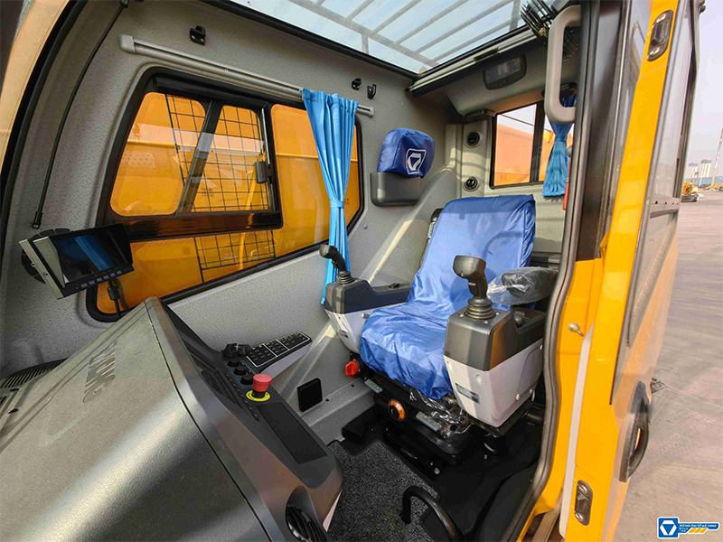 XCMG QY130K8C 130ton used crane boom truck for sale - Automacara: Foto 3 XCMG QY130K8C 130ton used crane boom truck for sale - Automacara: Foto 3