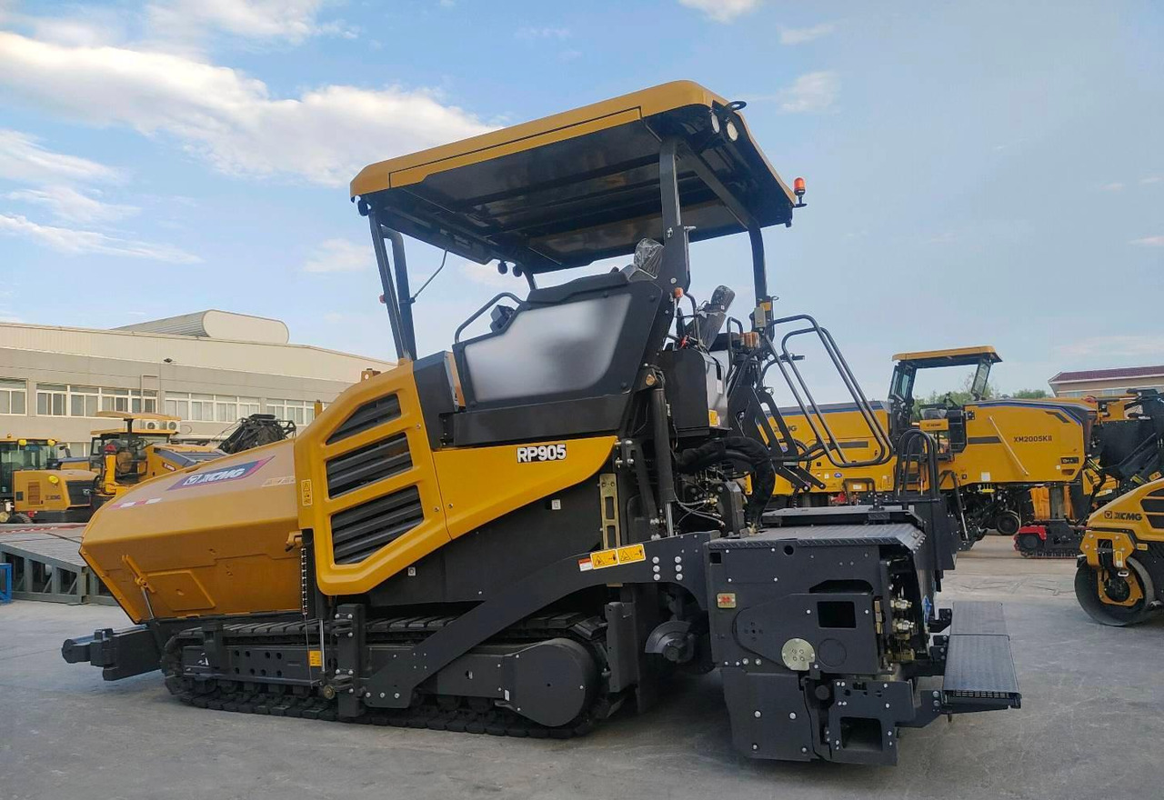 XCMG RP905IV used crawler portable concrete asphalt paver price - Finisor de asfalt: Foto 4 XCMG RP905IV used crawler portable concrete asphalt paver price - Finisor de asfalt: Foto 4