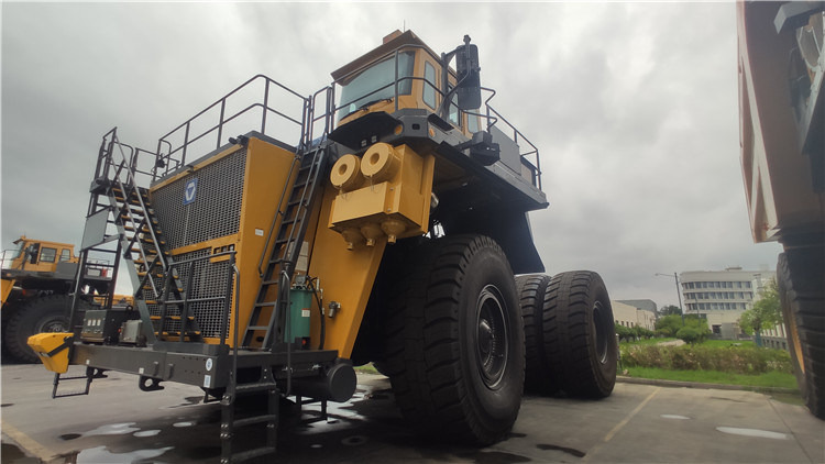 XCMG Used Mining Dump Truck Xde260 Used 4X2 electric Drive Rigid Dump Truck Price - Camion minier: Foto 3 XCMG Used Mining Dump Truck Xde260 Used 4X2 electric Drive Rigid Dump Truck Price - Camion minier: Foto 3