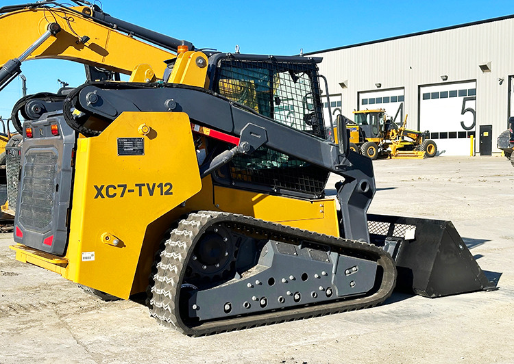 XCMG XC7-TV12 crawler track skid steer loader for sale - Mini încărcător pe şenile: Foto 5 XCMG XC7-TV12 crawler track skid steer loader for sale - Mini încărcător pe şenile: Foto 5