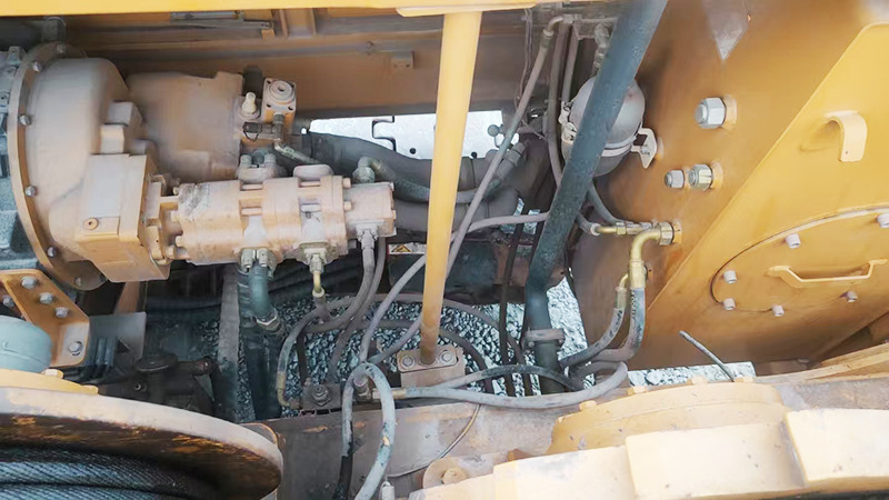 XCMG XGC55 55ton used small crawler crane price - Macara pe senile: Foto 2 XCMG XGC55 55ton used small crawler crane price - Macara pe senile: Foto 2