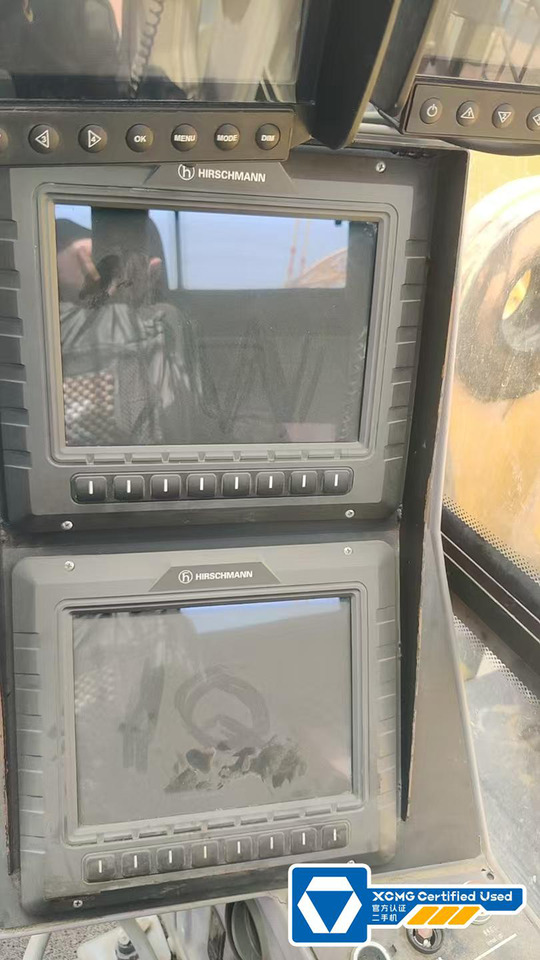 XCMG XGC650 650ton used hydraulic crawler crane for sale - Macara pe senile: Foto 5 XCMG XGC650 650ton used hydraulic crawler crane for sale - Macara pe senile: Foto 5