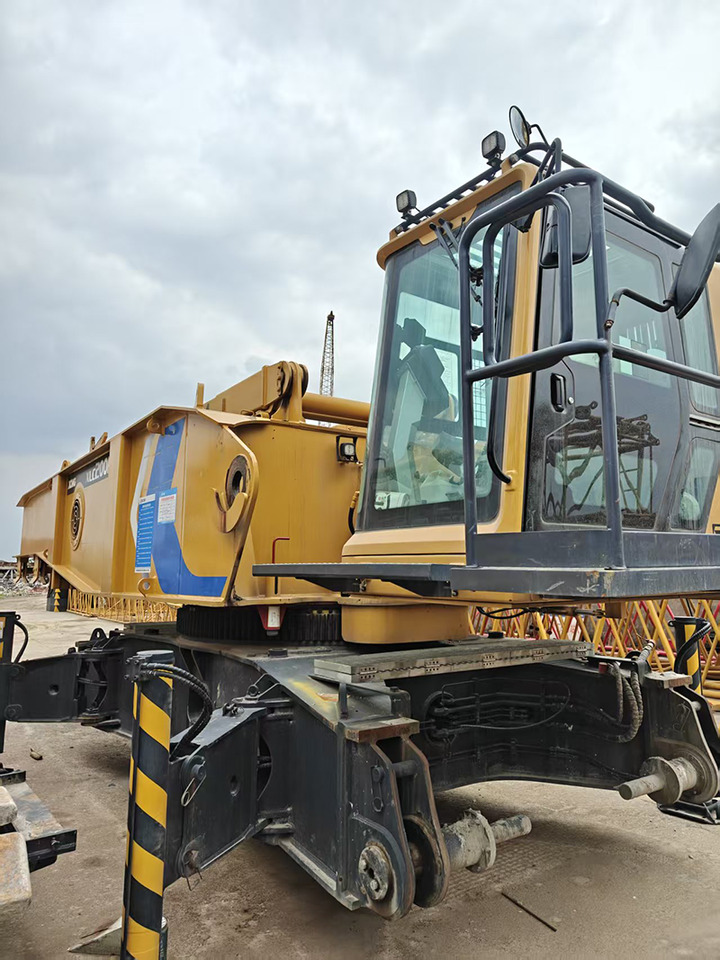 XCMG XLC200M small middle 200ton used crawler crane 2023 for sale - Macara pe senile: Foto 4 XCMG XLC200M small middle 200ton used crawler crane 2023 for sale - Macara pe senile: Foto 4
