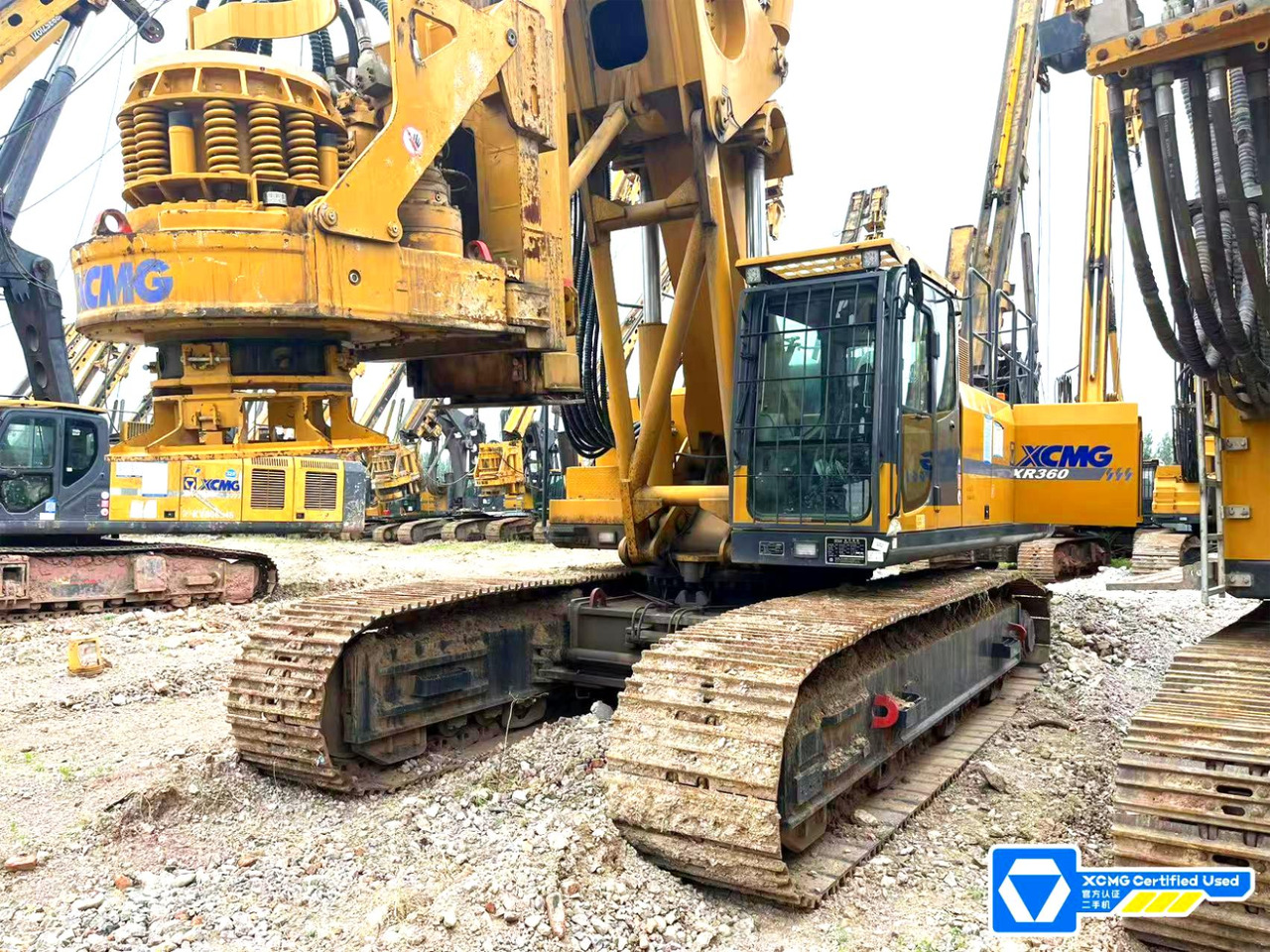 XCMG second hand crawler mobile rotary drilling rig sale in China - Maşină de foraj: Foto 4 XCMG second hand crawler mobile rotary drilling rig sale in China - Maşină de foraj: Foto 4