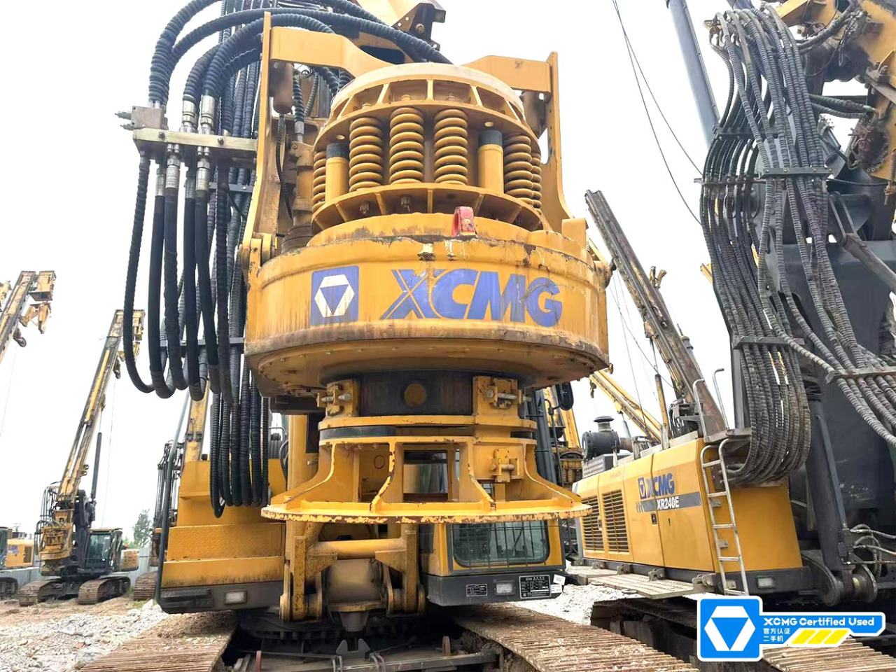 XCMG second hand crawler mobile rotary drilling rig sale in China - Maşină de foraj: Foto 3 XCMG second hand crawler mobile rotary drilling rig sale in China - Maşină de foraj: Foto 3
