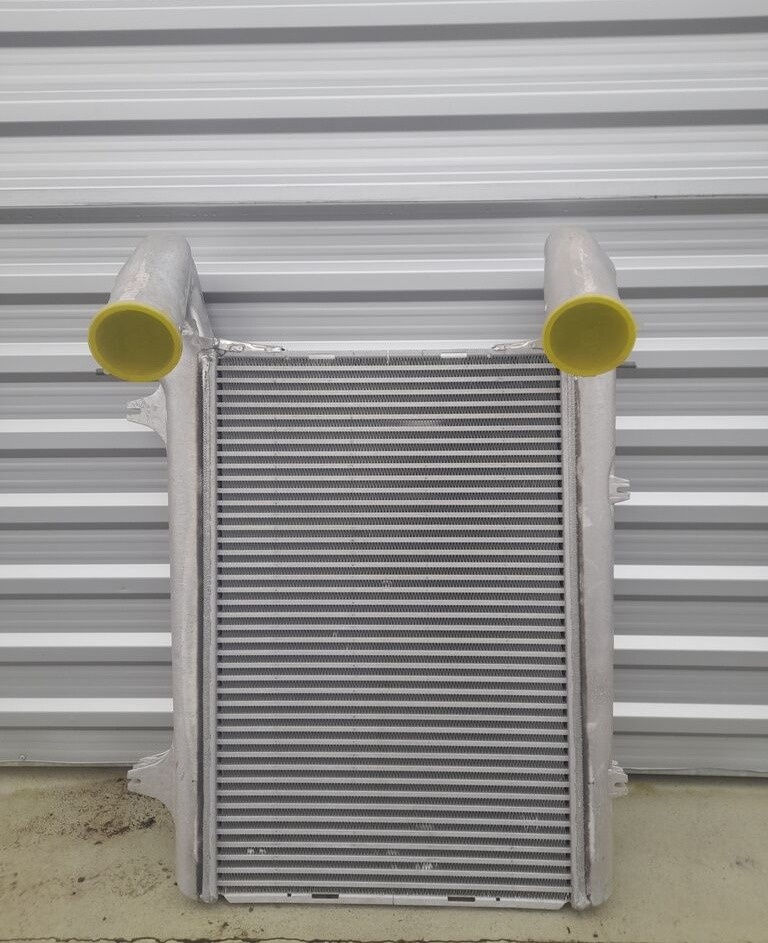 DAF 1691394 DAF XF 105 truck - Intercooler pentru Camion: Foto 1 DAF 1691394 DAF XF 105 truck - Intercooler pentru Camion: Foto 1