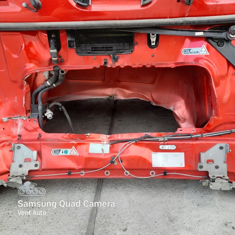 DAF XF 106 SUPER SPACE CAB LIFT FAHRERHAUS CABINE truck - Cabină pentru Camion: Foto 3 DAF XF 106 SUPER SPACE CAB LIFT FAHRERHAUS CABINE truck - Cabină pentru Camion: Foto 3