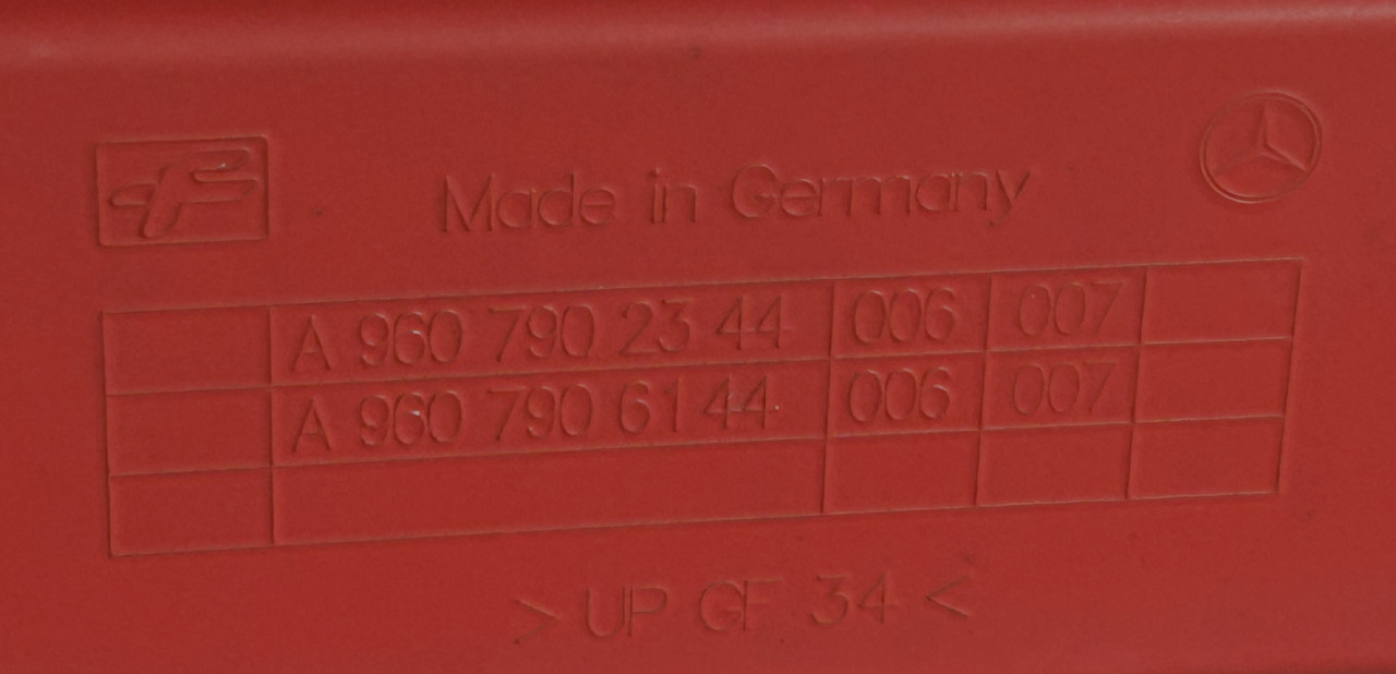 MERCEDES-BENZ ACTROS MP4 SPOILER - Aerodinamică/ Spoiler pentru Camion: Foto 5 MERCEDES-BENZ ACTROS MP4 SPOILER - Aerodinamică/ Spoiler pentru Camion: Foto 5