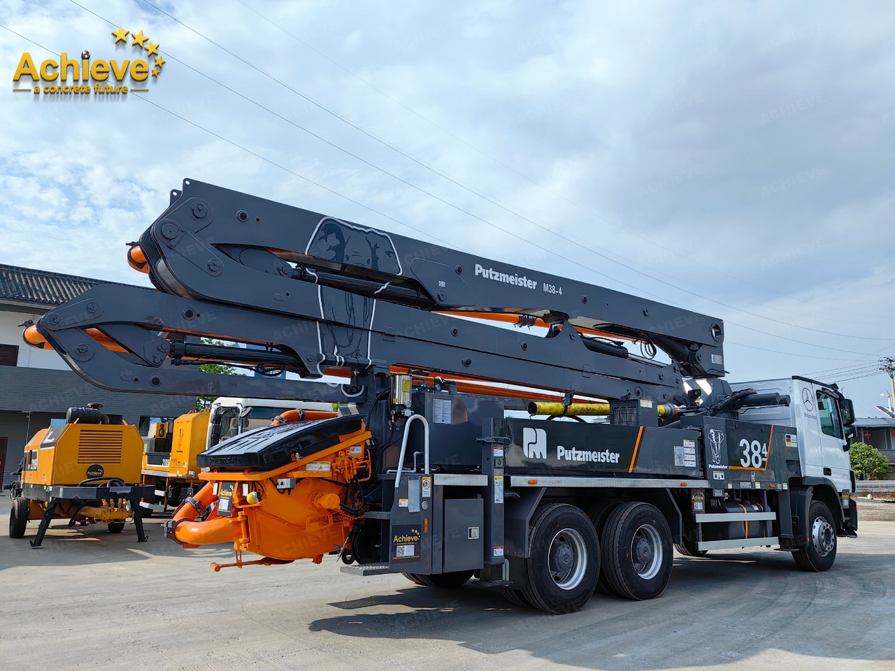 Autopompă de beton PUTZMEISTER PUTZMEISTER M38-4Z 2013 HOT SALE Mercedes-Benz【ACHIEVE】TOP CONDITION!!!: Foto 9 Autopompă de beton PUTZMEISTER PUTZMEISTER M38-4Z 2013 HOT SALE Mercedes-Benz【ACHIEVE】TOP CONDITION!!!: Foto 9