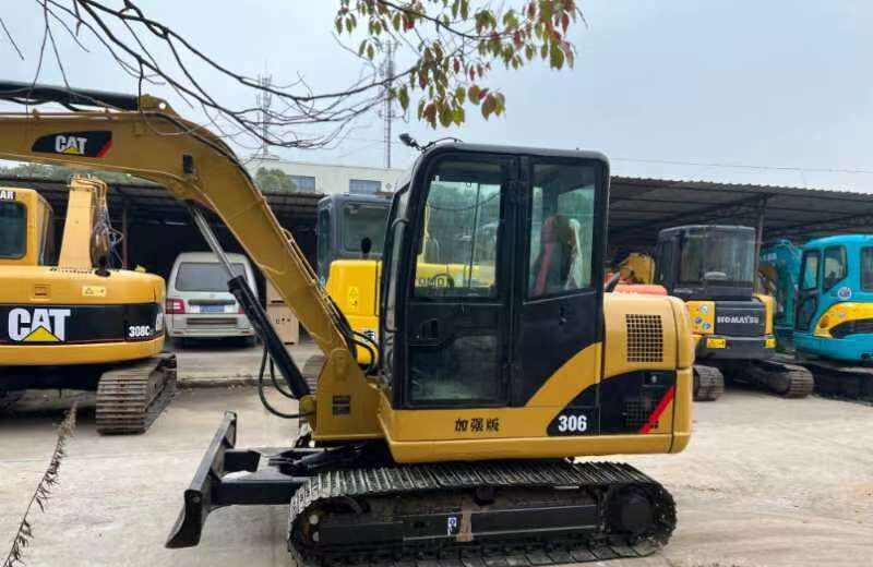 Caterpillar 6 ton Excavator CAT 306 Used Condition - Excavator pe şenile: Foto 4 Caterpillar 6 ton Excavator CAT 306 Used Condition - Excavator pe şenile: Foto 4