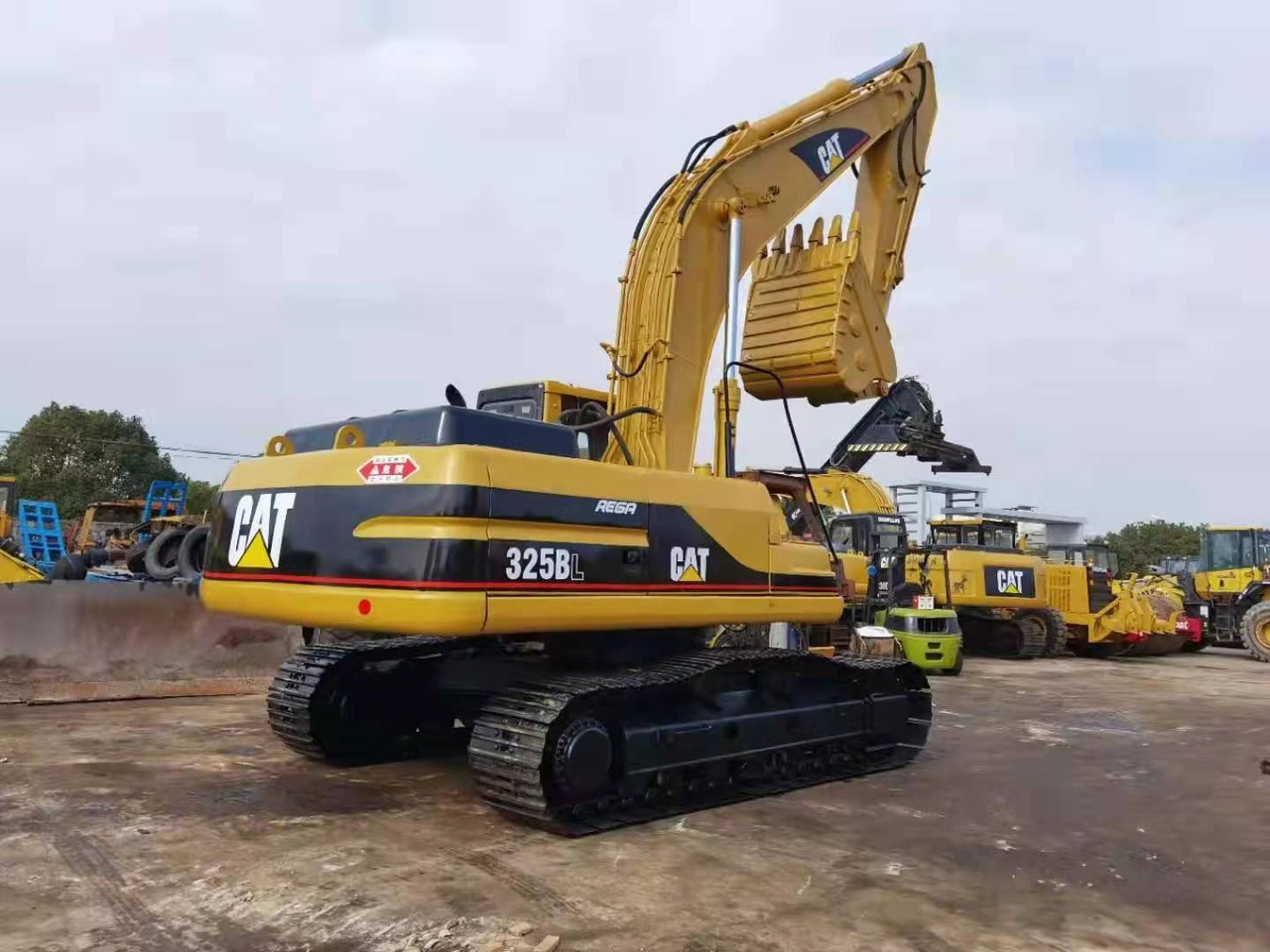Caterpillar Excavator Secondhand Condition CAT 325BL, 330BL, 320BL - Excavator pe şenile: Foto 1 Caterpillar Excavator Secondhand Condition CAT 325BL, 330BL, 320BL - Excavator pe şenile: Foto 1