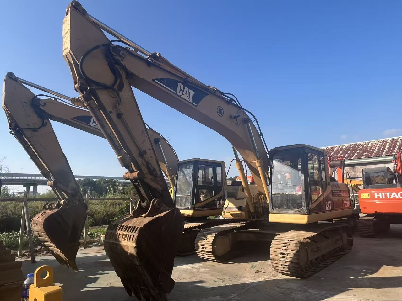 Caterpillar Original Caterpillar without Repaint CAT 320BL Excavator - Excavator pe şenile: Foto 2 Caterpillar Original Caterpillar without Repaint CAT 320BL Excavator - Excavator pe şenile: Foto 2