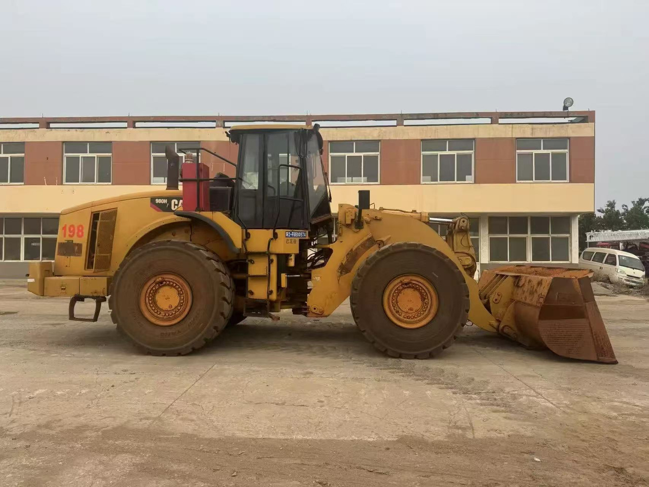 Caterpillar Secondhand Payloader CAT 988H - Încărcător frontal pe pneuri: Foto 4 Caterpillar Secondhand Payloader CAT 988H - Încărcător frontal pe pneuri: Foto 4