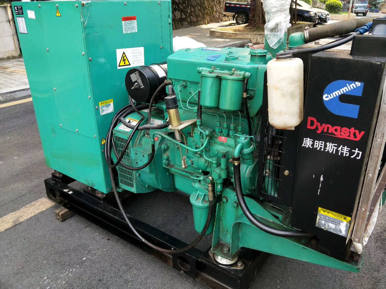 Cummins 55KW Generator Set Standford Alternator - Generator electric: Foto 5 Cummins 55KW Generator Set Standford Alternator - Generator electric: Foto 5