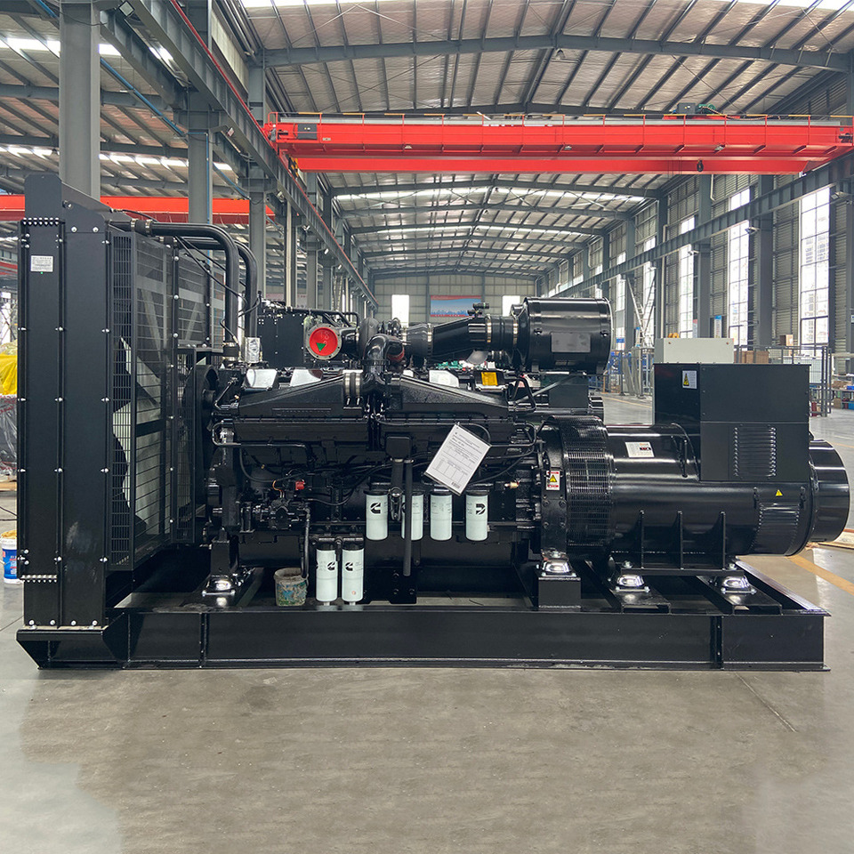 Cummins 600KVA, 700KVA, 800KVA, 1000KVA, 1200KVA Diesel Generator Set Three Phase Power - Generator electric: Foto 2 Cummins 600KVA, 700KVA, 800KVA, 1000KVA, 1200KVA Diesel Generator Set Three Phase Power - Generator electric: Foto 2