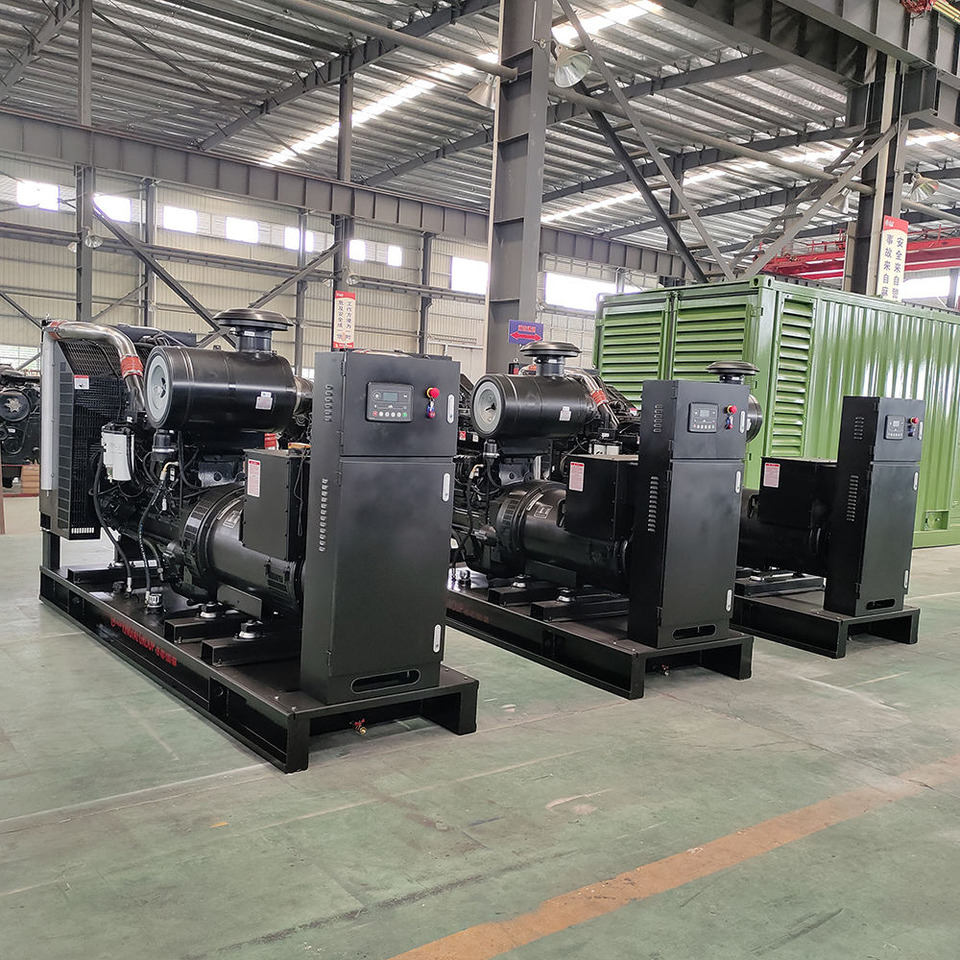 Cummins Generator Set 200KVA, 300KVA, 400KVA, 500KVA Silent Type Geneset - Generator electric: Foto 3 Cummins Generator Set 200KVA, 300KVA, 400KVA, 500KVA Silent Type Geneset - Generator electric: Foto 3