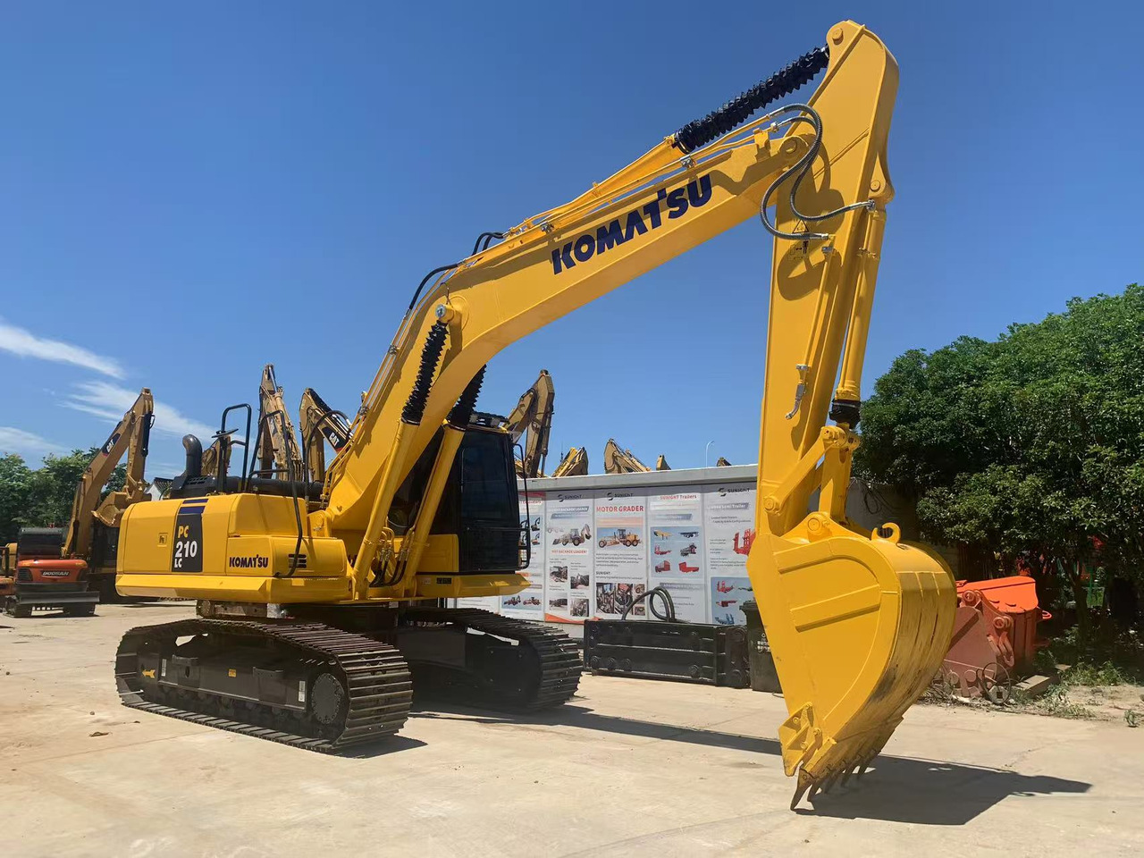 Komatsu PC210 Tracked Excavator 21 ton Construction Excavator - Excavator pe şenile: Foto 2 Komatsu PC210 Tracked Excavator 21 ton Construction Excavator - Excavator pe şenile: Foto 2