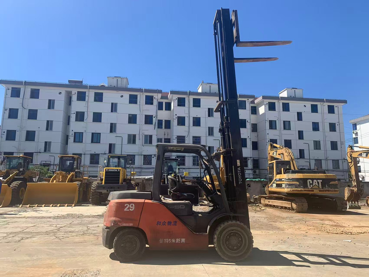 Toyota Forklift 5 ton Diesel Forklift FD50 with 5m High Mast - Stivuitor diesel: Foto 3 Toyota Forklift 5 ton Diesel Forklift FD50 with 5m High Mast - Stivuitor diesel: Foto 3