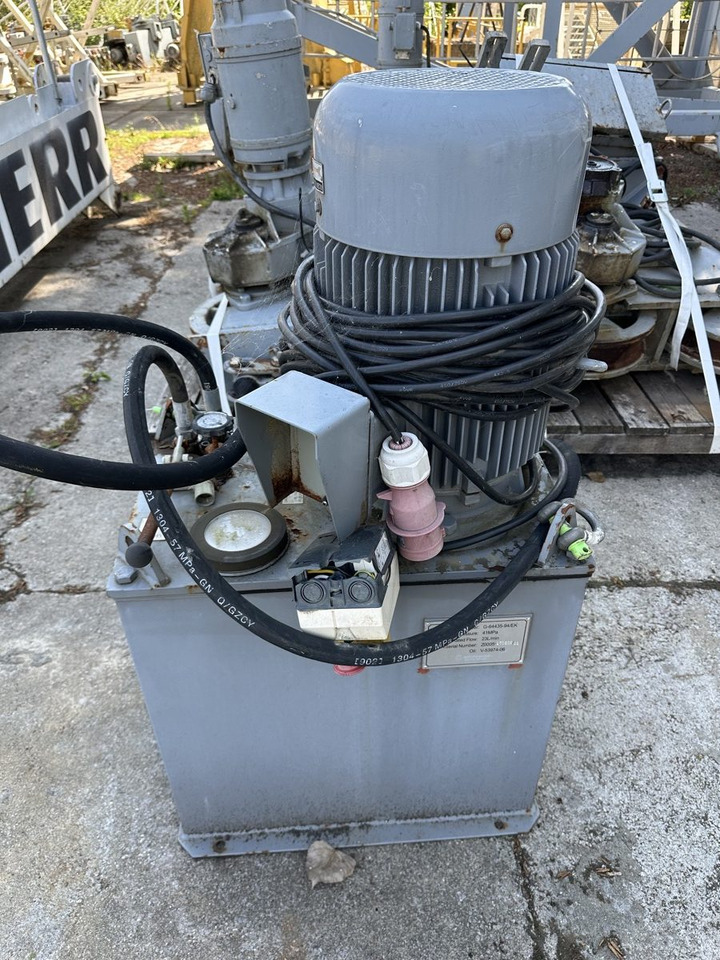 POTAIN T60A telescopic cage - Macara turn: Foto 5 POTAIN T60A telescopic cage - Macara turn: Foto 5