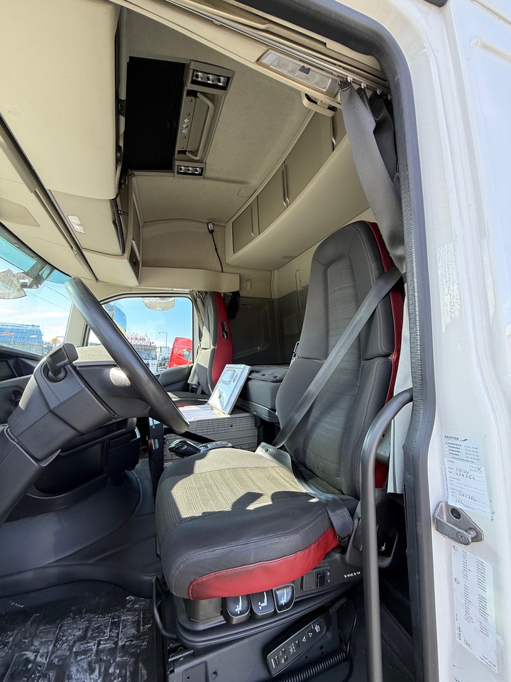 Volvo FH 500 6x2 - Cap tractor: Foto 5 Volvo FH 500 6x2 - Cap tractor: Foto 5