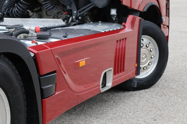 Mercedes-Benz Actros 1851 LS - Cap tractor: Foto 5 Mercedes-Benz Actros 1851 LS - Cap tractor: Foto 5