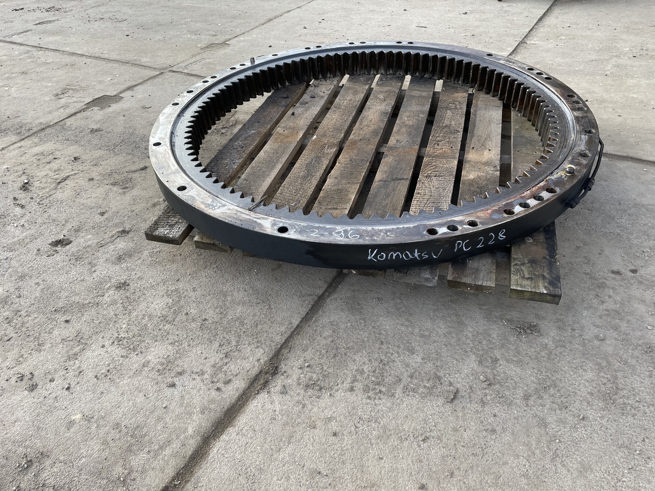 KOMATSU PC 228 - Rulment rotire pentru Excavator: Foto 5 KOMATSU PC 228 - Rulment rotire pentru Excavator: Foto 5