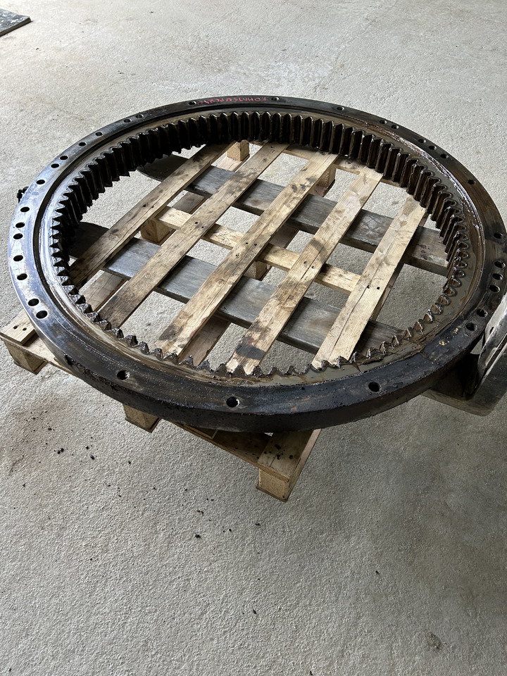 Komatsu PC240 - Rulment rotire pentru Excavator: Foto 2 Komatsu PC240 - Rulment rotire pentru Excavator: Foto 2