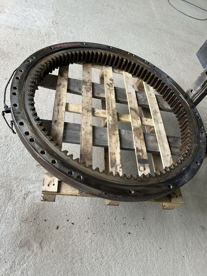 Komatsu PC240 - Rulment rotire pentru Excavator: Foto 1 Komatsu PC240 - Rulment rotire pentru Excavator: Foto 1