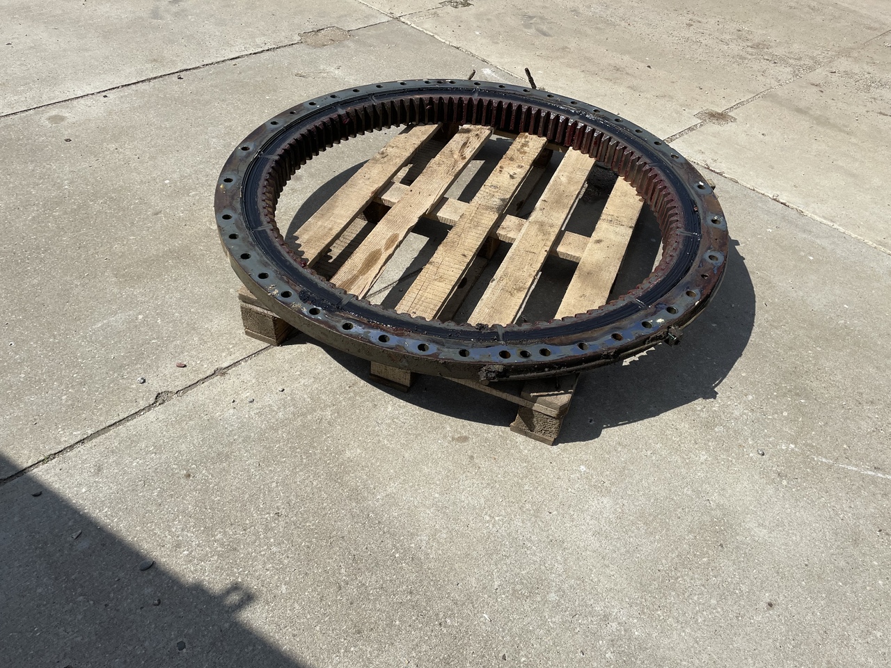 LIEBHERR R906 - Rulment rotire pentru Excavator: Foto 3 LIEBHERR R906 - Rulment rotire pentru Excavator: Foto 3