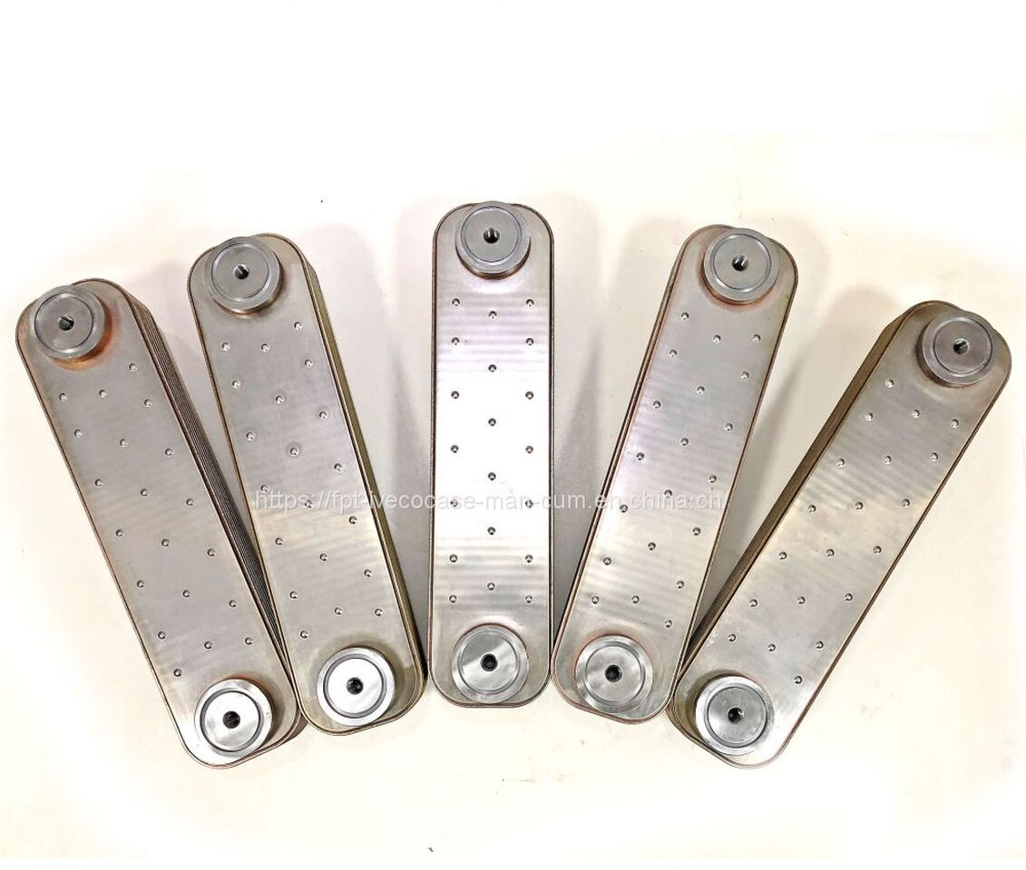 FPT IVECO CASE Cursor9 Euro 6 F2CFE612 A/B/D F2CFE614A*B041/F2CGE614F*V004 5802431166 OIL COOLER CORE 504127469 504130575 5801389774 - Răcitor ulei pentru Camion: Foto 3 FPT IVECO CASE Cursor9 Euro 6 F2CFE612 A/B/D F2CFE614A*B041/F2CGE614F*V004 5802431166 OIL COOLER CORE 504127469 504130575 5801389774 - Răcitor ulei pentru Camion: Foto 3