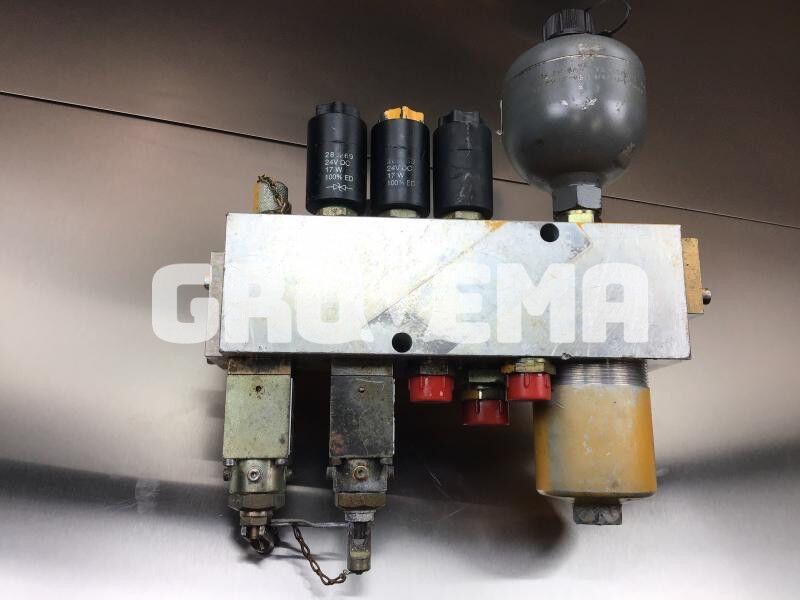 Liebherr A900B Li / A900C Li / A904 Li / R900B Li / R900C Li / R904 - Hidraulică: Foto 3 Liebherr A900B Li / A900C Li / A904 Li / R900B Li / R900C Li / R904 - Hidraulică: Foto 3