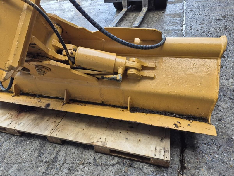 Liebherr Bucket SW48 1500MM 0.3M3 - Cupă pentru Utilaje constructii: Foto 1 Liebherr Bucket SW48 1500MM 0.3M3 - Cupă pentru Utilaje constructii: Foto 1