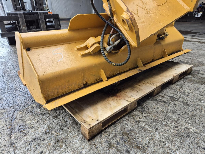 Liebherr Bucket SW48 1500MM 0.3M3 - Cupă pentru Utilaje constructii: Foto 2 Liebherr Bucket SW48 1500MM 0.3M3 - Cupă pentru Utilaje constructii: Foto 2