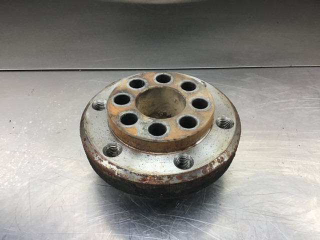 Liebherr Hub - Butuc: Foto 1 Liebherr Hub - Butuc: Foto 1